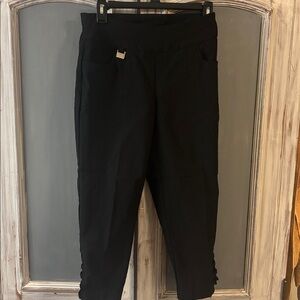 Lulu-B Black Ankle Pants
